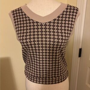 URBAN Romantics Brown and Cream Patterned sleeveless top. Medium fits small.